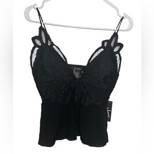 Justify Black Lace Top with adjustable straps women size Medium elastic back New